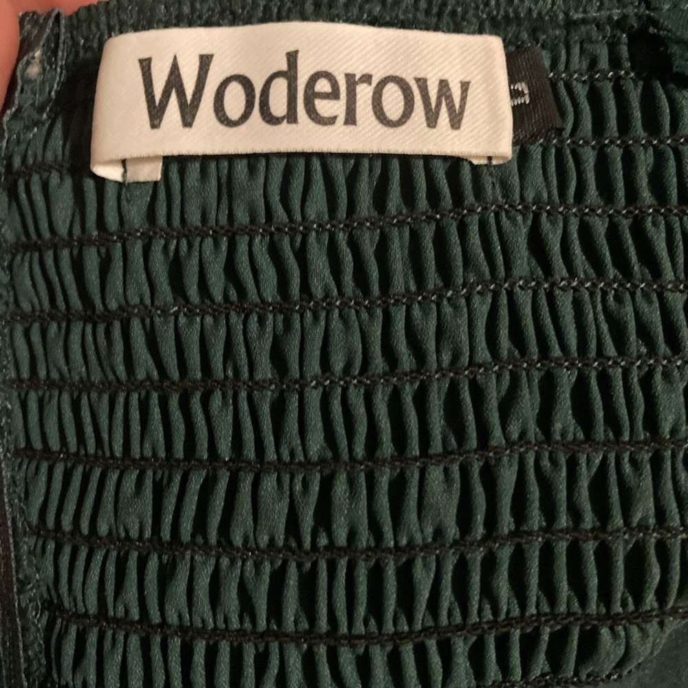 Elegant Green Sleeveless Dress - Picture 4 of 4